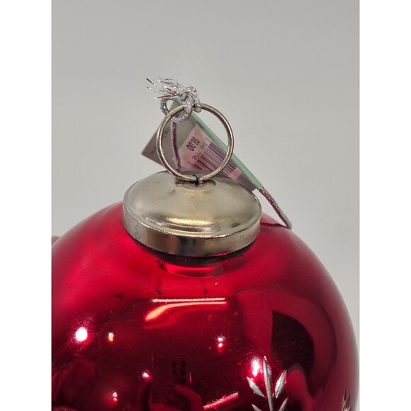 VINTAGE Marshall Field's Glass Ball Globe Ornament Red W Snowflate Holiday - Picture 4 of 6